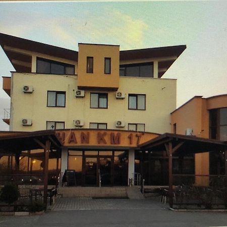 Han Km 17 Jucu de Mijloc Exterior photo